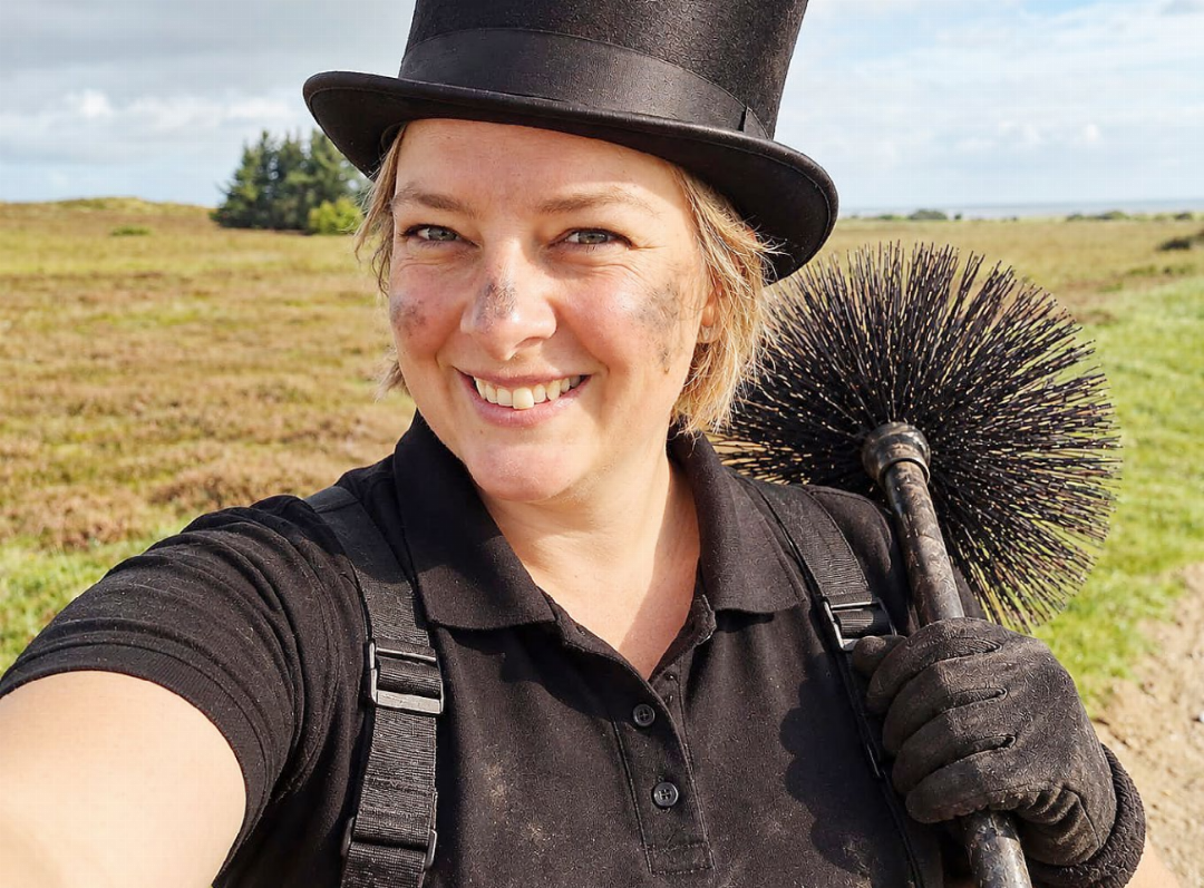 Jasmine Blumer hat Kaminfegerin gelernt und diesen Beruf mit viel Hingabe bis 2025 ausgeübt. Foto: zVg Jasmine Blumer hat Kaminfegerin gelernt und diesen Beruf mit viel Hingabe bis 2025 ausgeübt. Foto: zVg