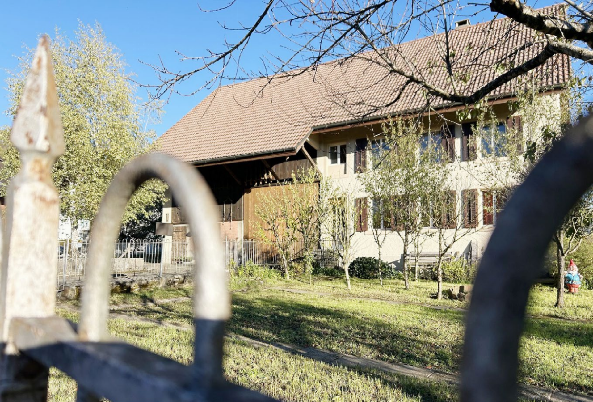 Ein Haus, ideal für Alterswohnungen - Das Bild wird blockiert. – Möglicherweise durch einen aktiven Adblocker.